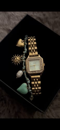 Customer photo review of COFFRET ALOHA GREEN CHIFFRES ARABE & BRACELET