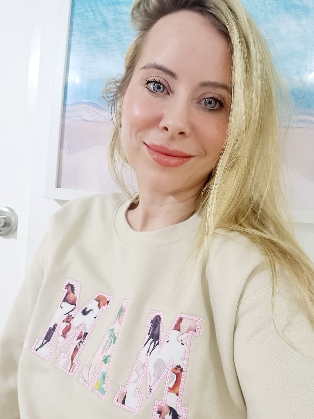 Customer photo review of Nude Glow Lip Gloss