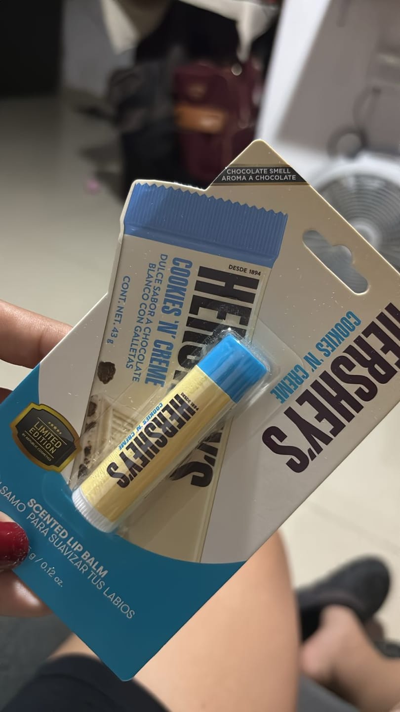 Customer photo review of Lip Balm Cookies & Cream