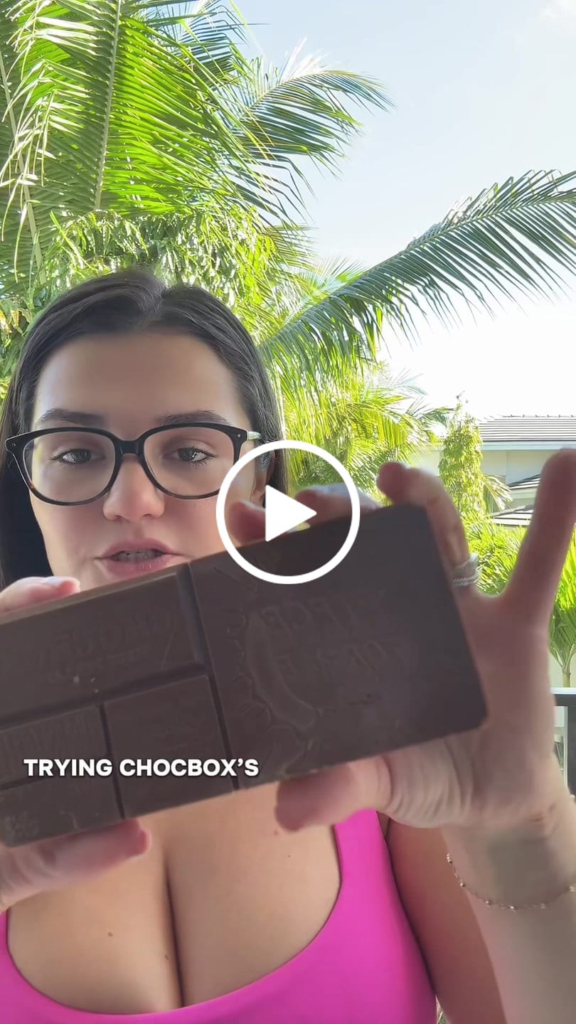 Customer video review of Chocbox Dubai Chocolate Bar