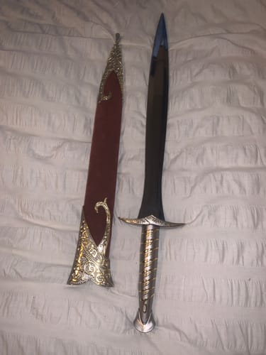Customer photo review of Sting Lord of the Rings Light Brown Sword