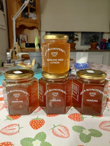Customer photo review of 2 kg flytande honung + 250g honung med citron för 579kr ink. fri frakt!