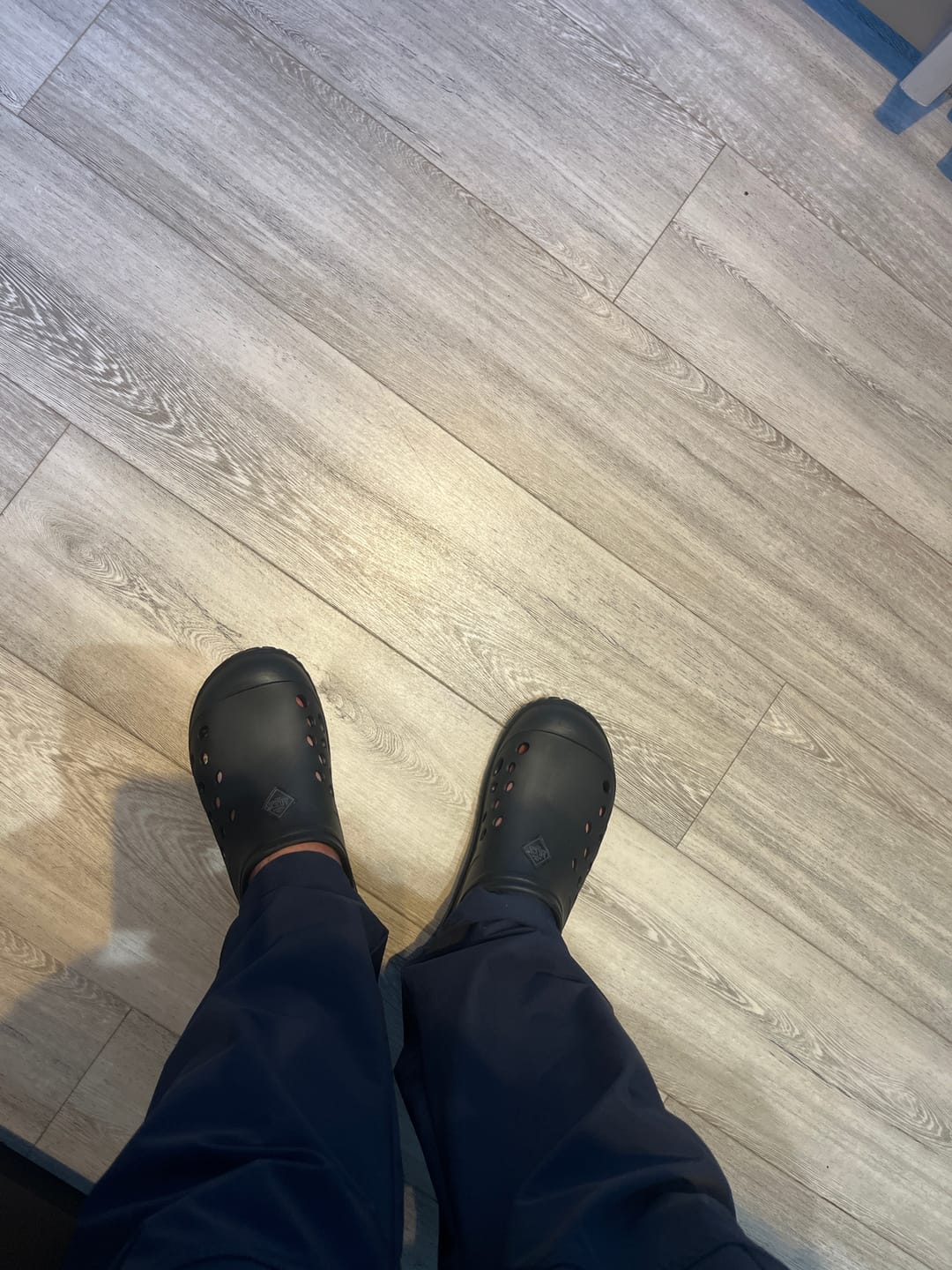 Customer photo review of Men's Muckster Lite Clogs