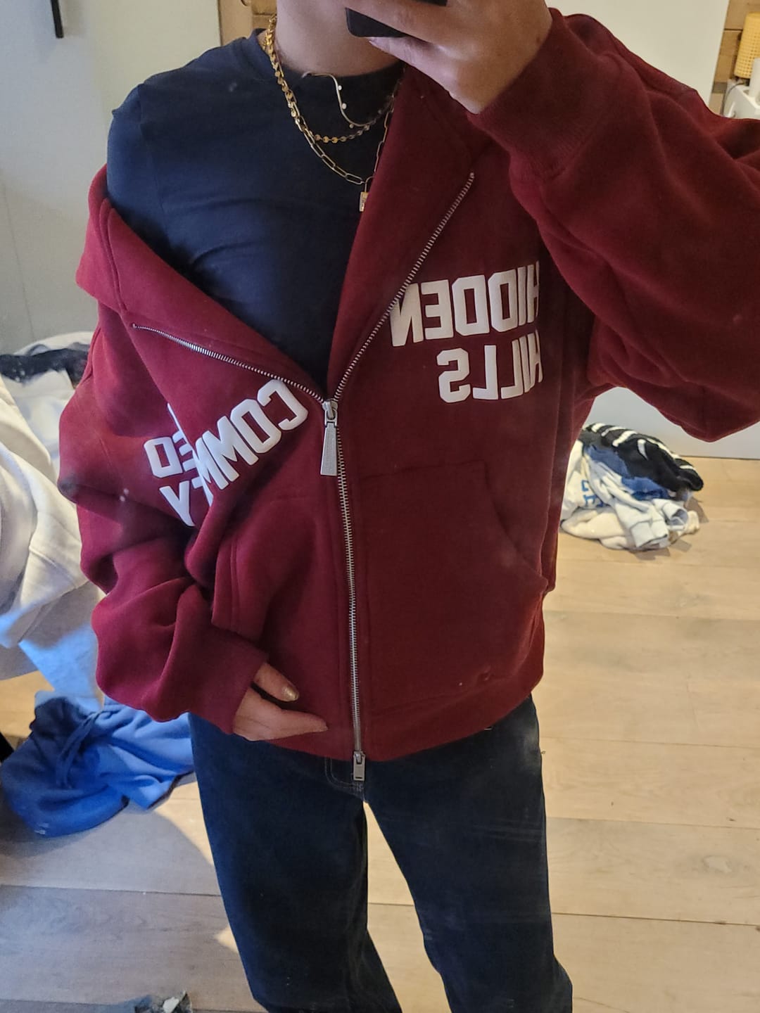 Customer photo review of GATED COMMUNITY ZIP HOODIE BURGUNDY