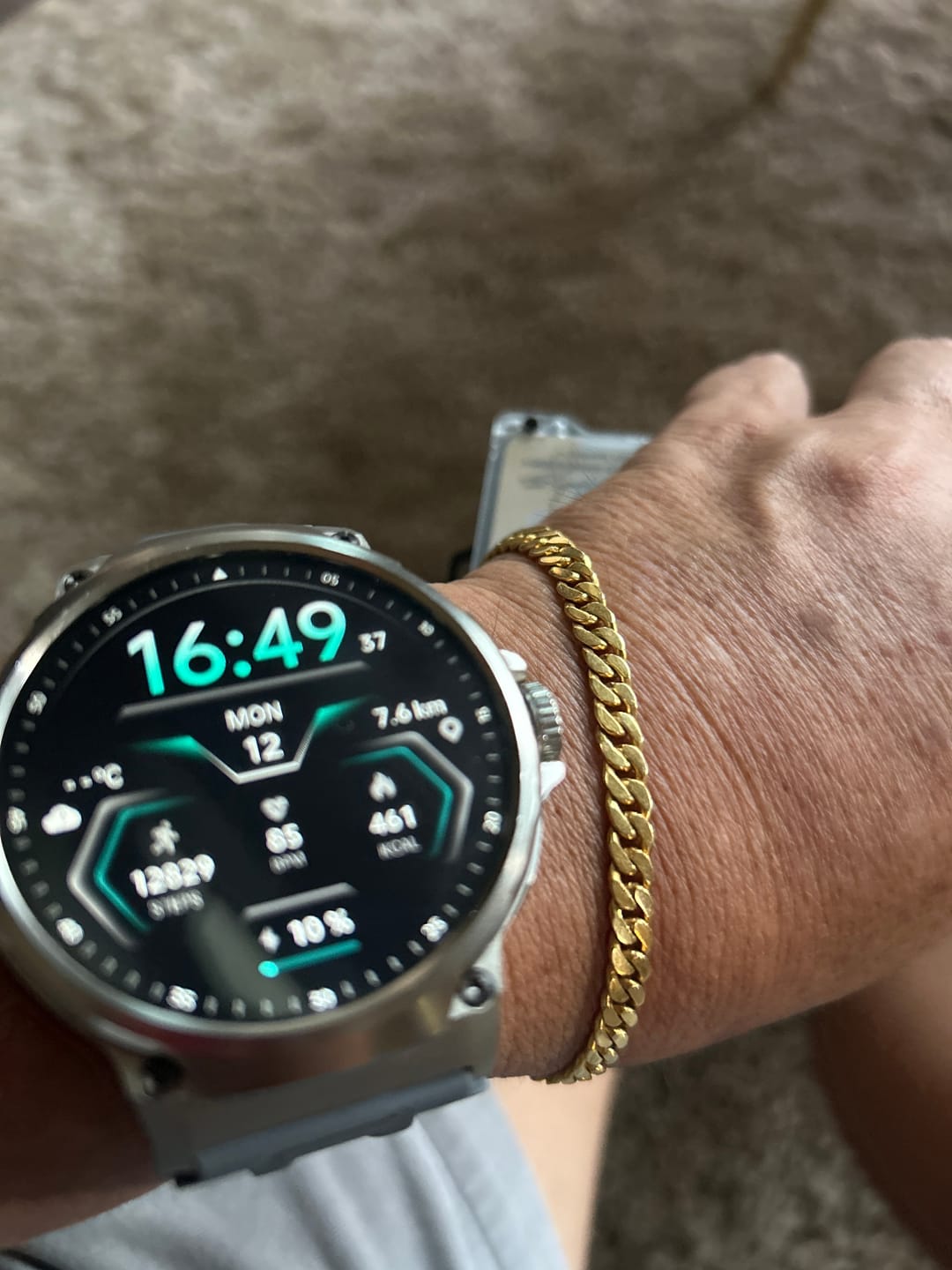 Customer photo review of ZE™ Pulse Smartwatch