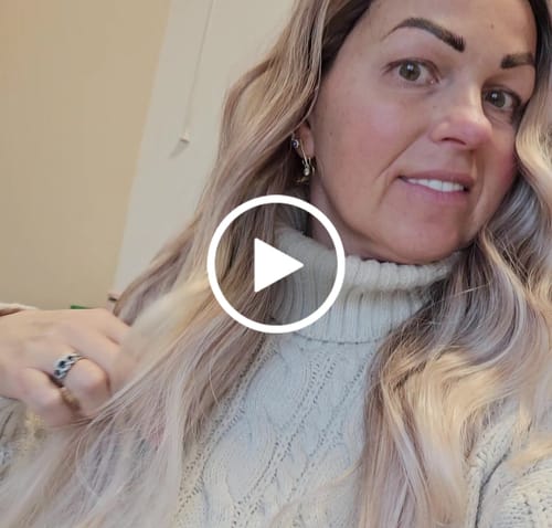 Customer video review of JBEXTENSION 22 Inches Long Apricot Pre-Cut Snowflake Lace Frontlace Glueless Wig TERESA LONG APRICOT【PERMATEASE】【BENDY EAR TABS】