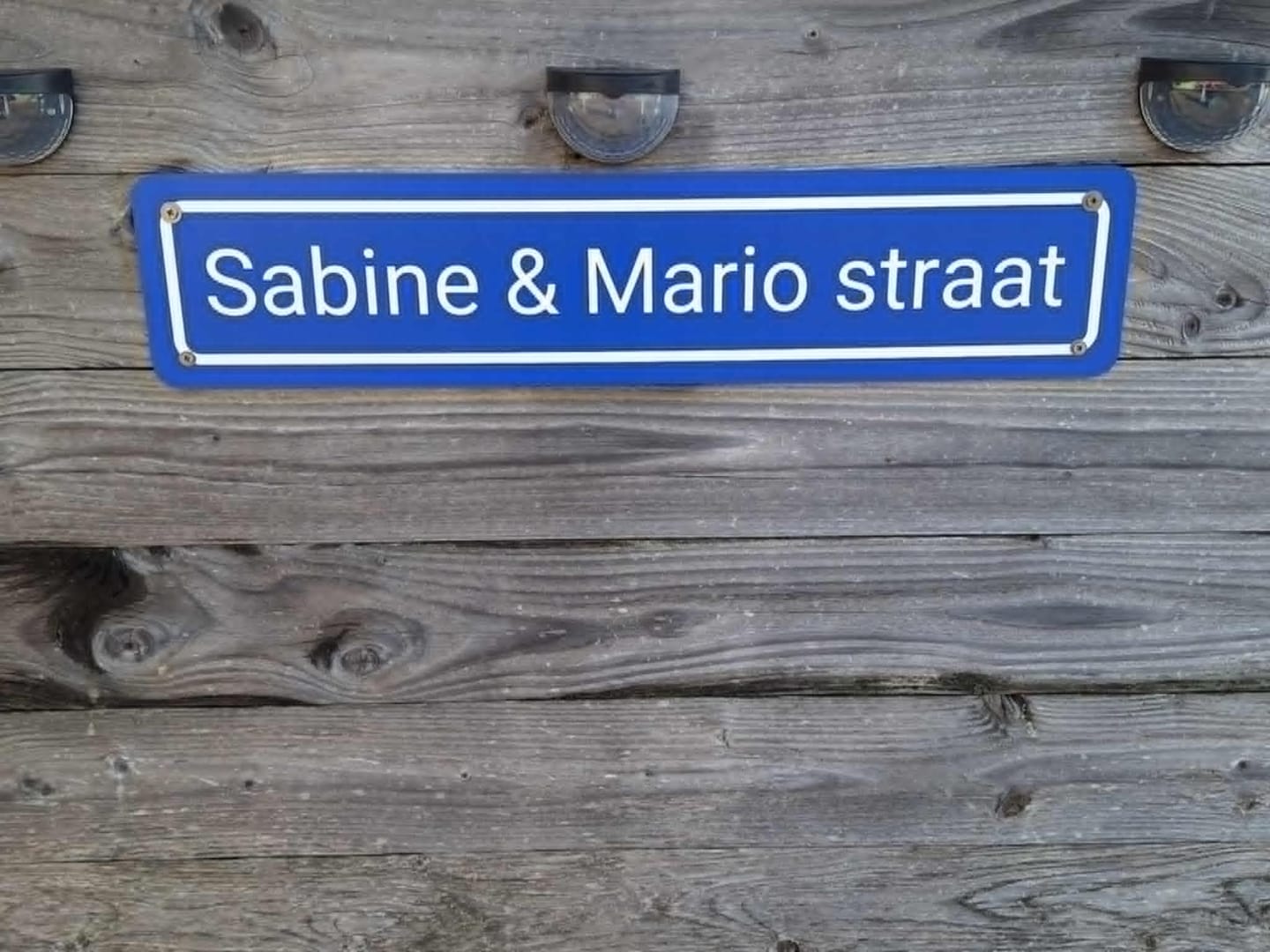Customer photo review of Gepersonaliseerd straatnaambord met eigen tekst