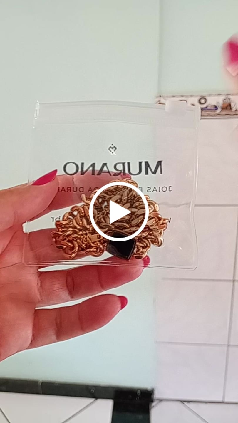 Customer video review of Colar Corrente Pedra Onix Quadrada Banhado em Ouro 18K