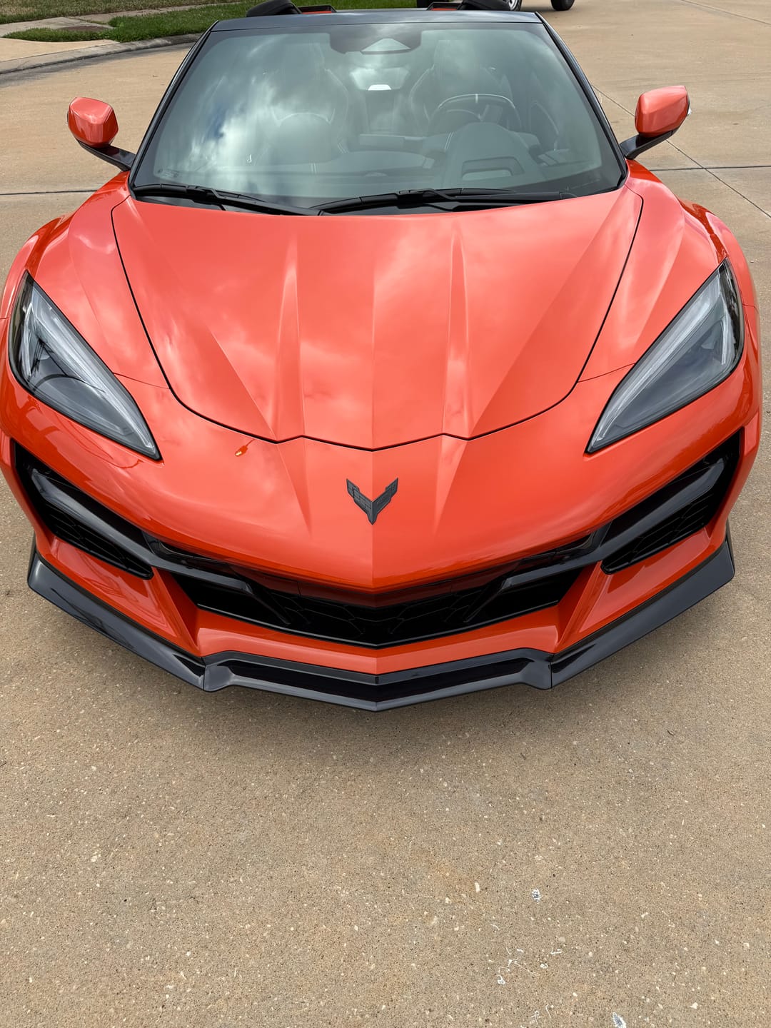 Customer photo review of Corvette C8 Z06 / E-Ray DRY CARBON FIBER Front Splitter [Z07 Package]