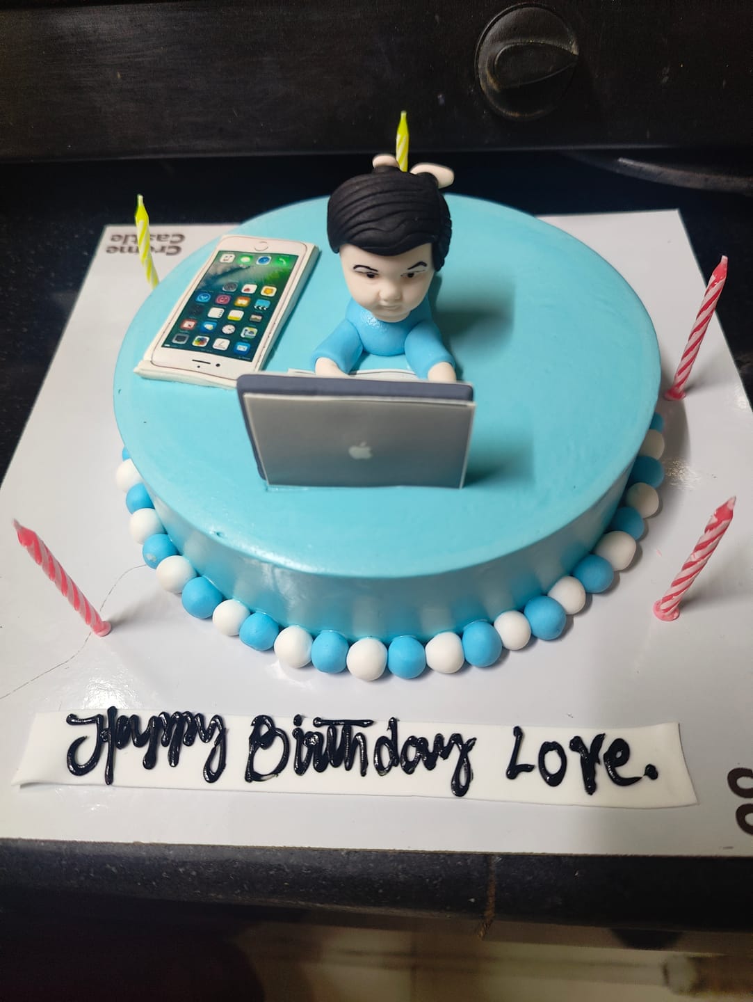 Customer photo review of Cake for a workaholic