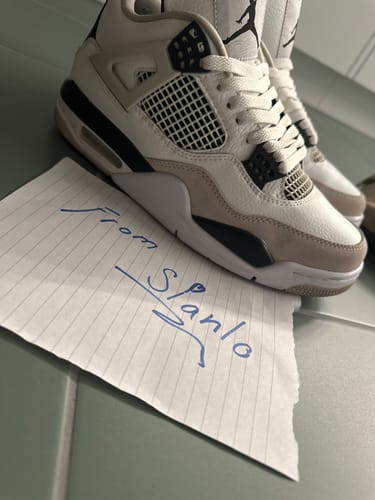 Customer photo review of Nike Air Jordan 4 Retro Military Black