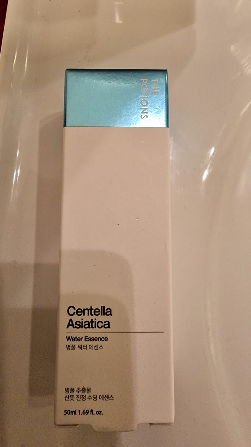 Customer photo review of The Potions Centella Asiatica Water Essens (50ml) - Helbredende og foryngende. Reduserer akne, psoriasis og eksem