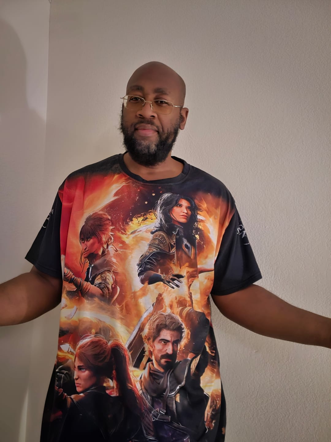 Customer photo review of Clair Obscur: Expedition 33 Video Game All Over Printed T-shirt Tank Top Zip Hoodie Pullover Hoodie Hawaiian Shirt Beach Shorts Joggers