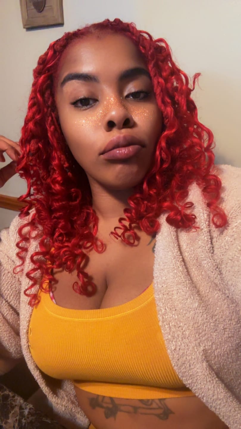 Customer photo review of #27 Honey Blonde Deep Wave Human Crochet Hair