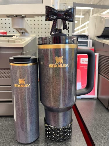 Customer photo review of Black & Gold Glitter WAFFLE Tumbler Boot