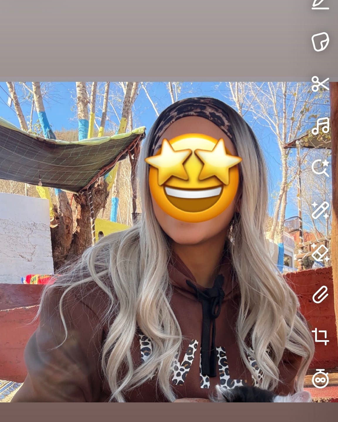 Customer photo review of The Headband Wig Perfect Wave