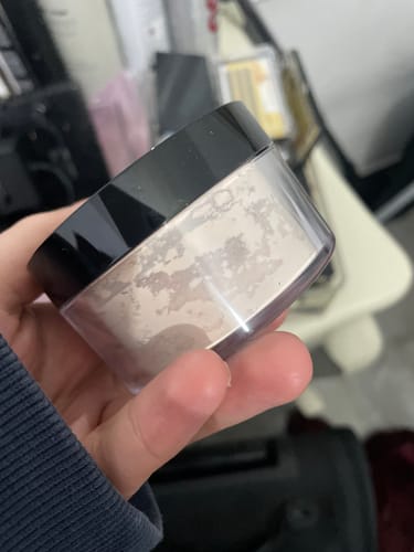Customer photo review of Perfect Finish Loose Powder