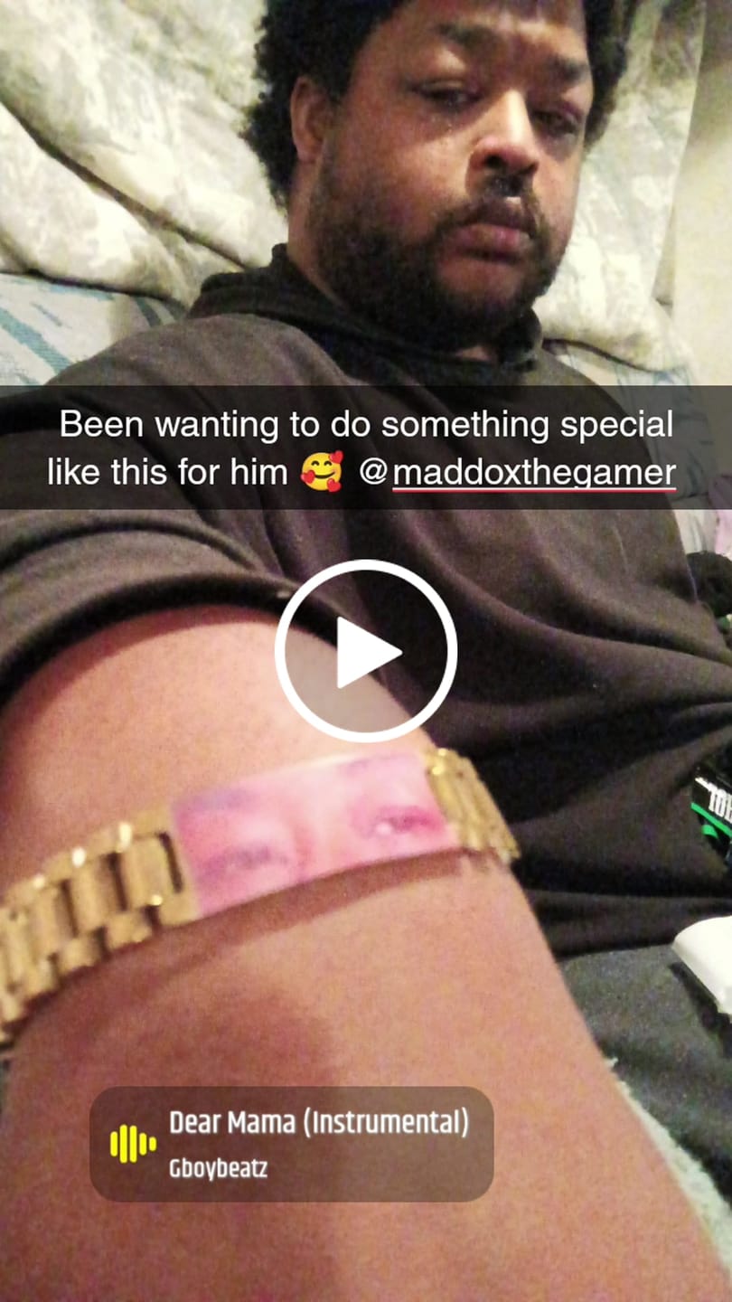 Customer video review of Personalized Eye Engraved Bar Bracelet in Watch Style