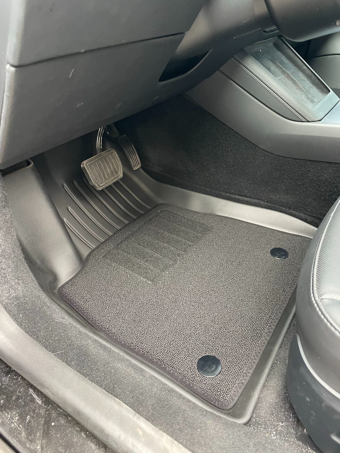 Customer photo review of 2024 Model 3 Highland Floor Mats All Weather Double Layer Flocking Tpe For Tesla