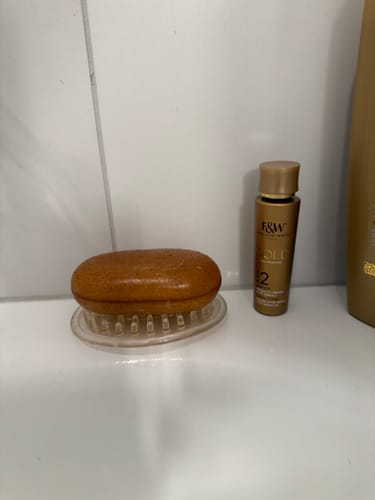 Customer photo review of Fair and White 1: Gold Satin Exfoliating Bar Soap 200gr / 7oz