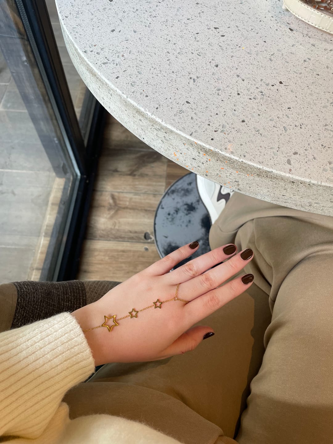 Customer photo review of Stars handchain bracelet