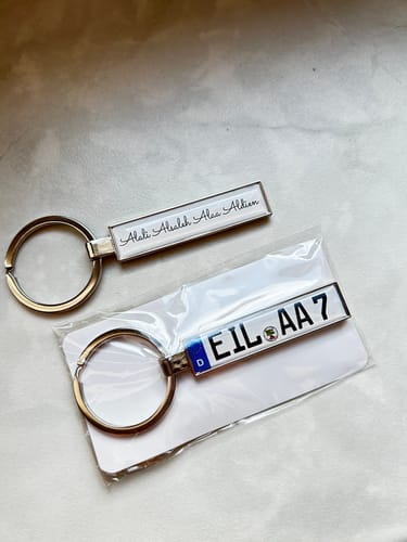 Customer photo review of Kennzeichen Schlüsselanhänger Mini Nummernschild Metall