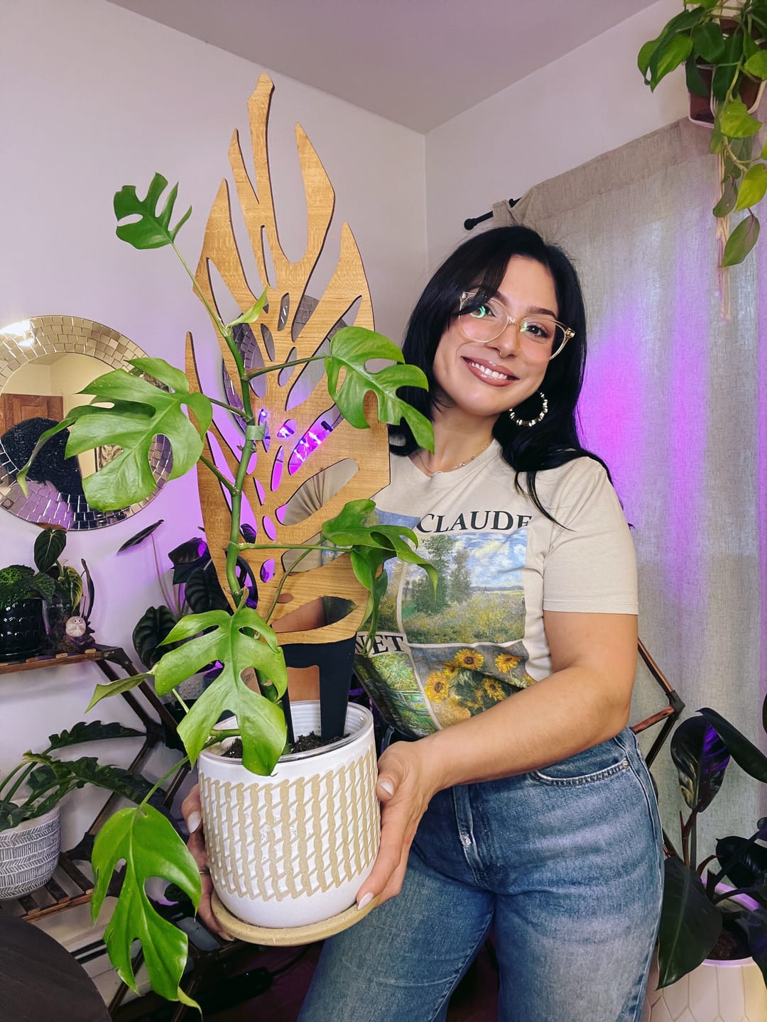 Customer photo review of Monstrella - Plant trellis inspired by the Monstera Leaf
