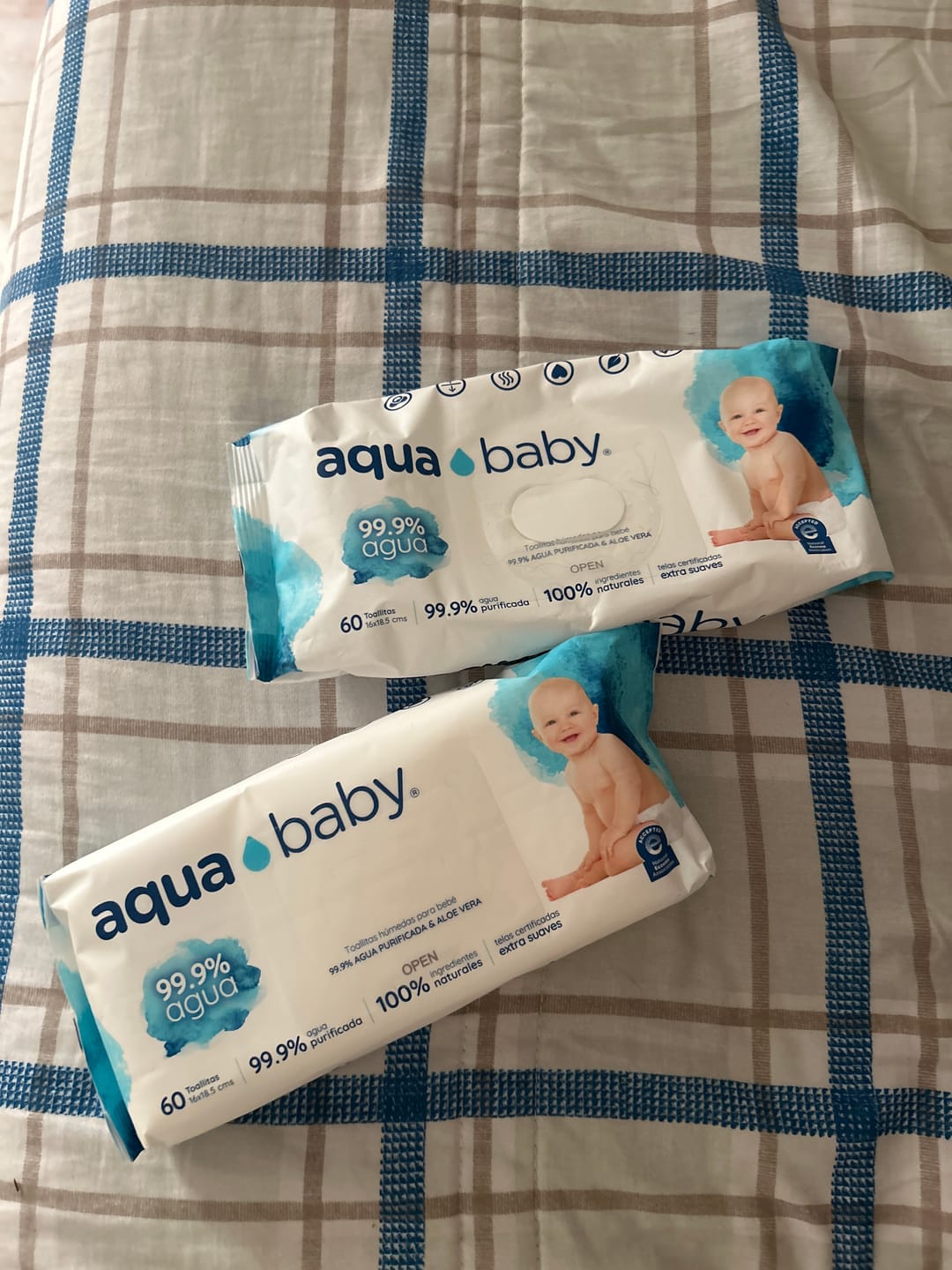 Customer photo review of Aqua Baby 4 Bolsas de 60 Toallitas Húmedas