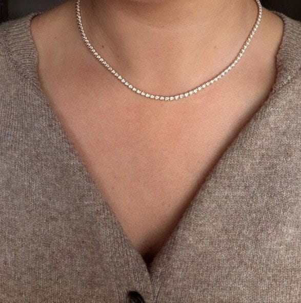 Customer photo review of 3MM 4MM 5MM 6.5MM Moissanite Tennis Chain Necklace