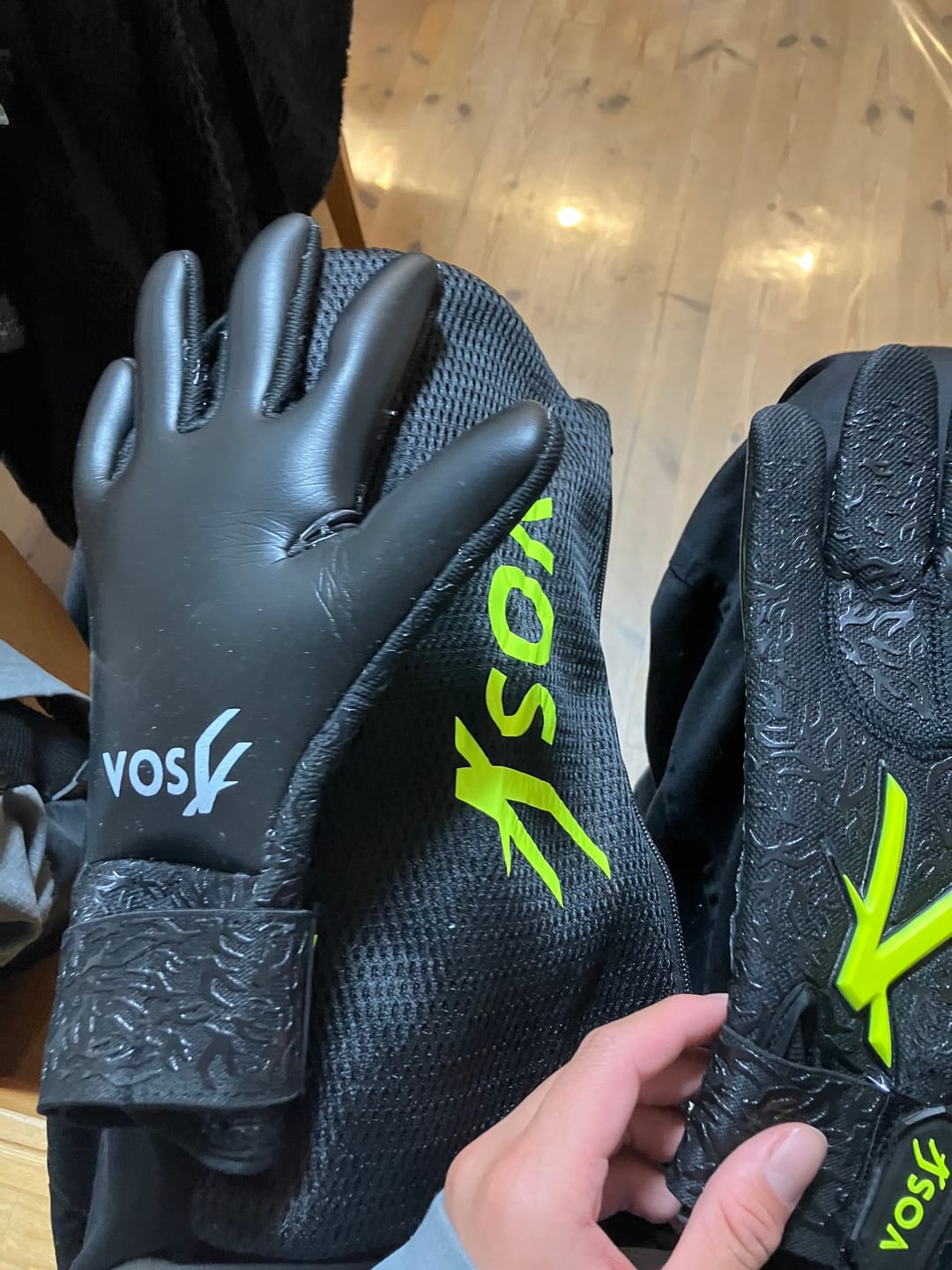 Customer photo review of VOS Match 2.0 Strapped - Black/Volt/Black