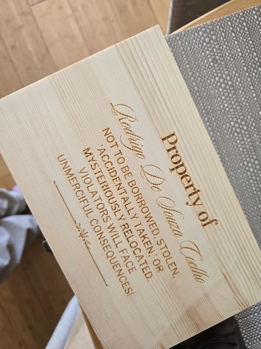 Customer photo review of Personalised 4 Crystal Shot Glass & Wooden Gifted Box Set