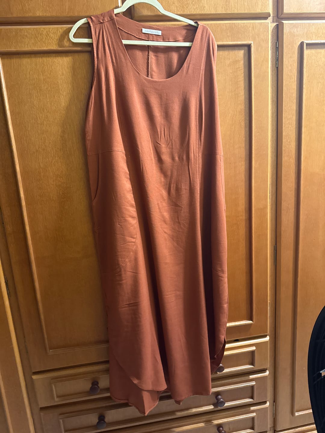 Customer photo review of Vestido Midi Gabiroba Terracota