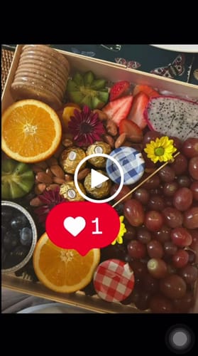 Customer video review of Bukit Gasing Gold Fruit Grazing Platter [Malaysia]