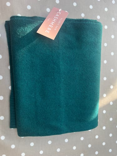 Customer photo review of Brand New Forest Green Recycled Cashmere Wrap