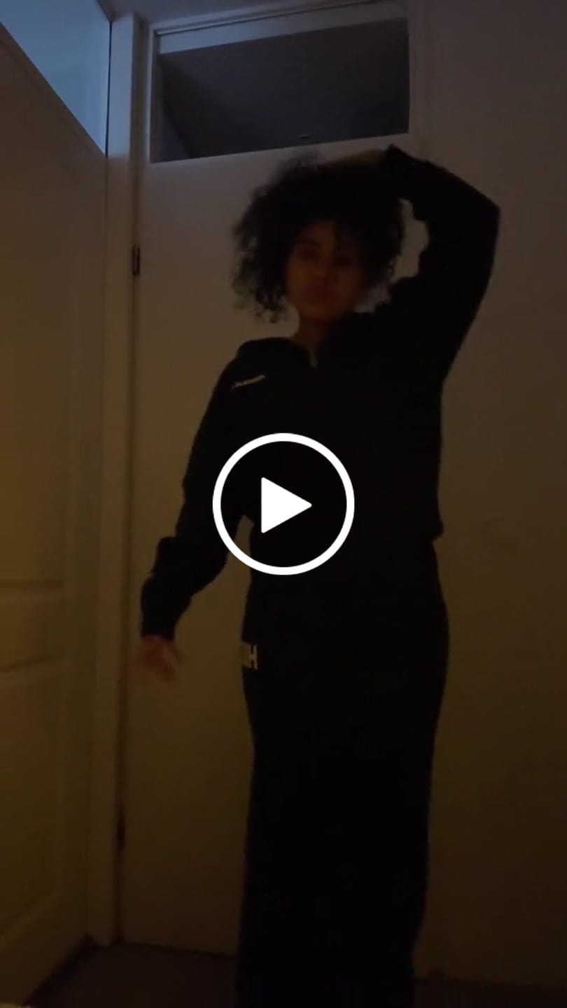 Customer video review of KNIT SWEATPANTS NAVY