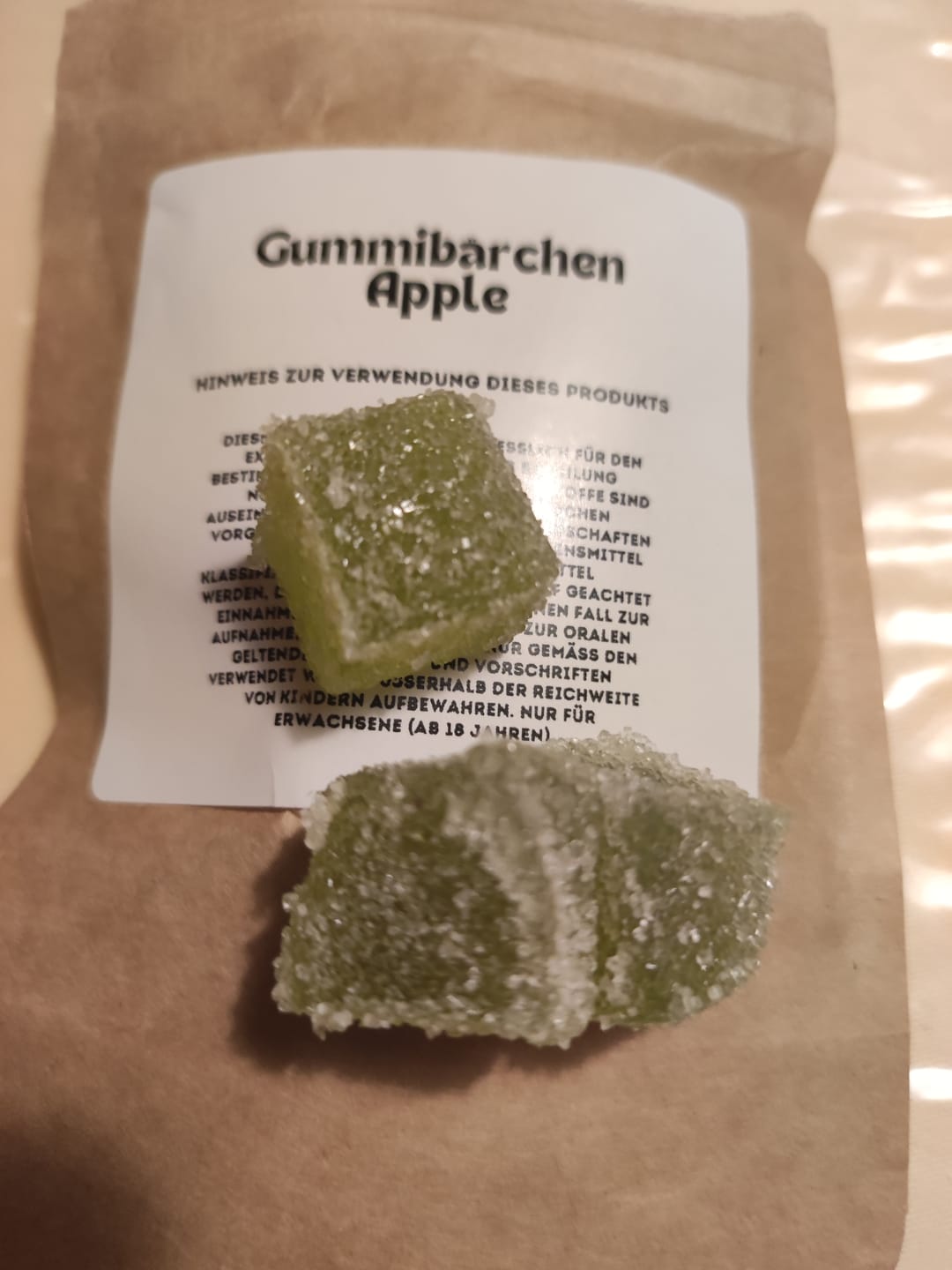 Customer photo review of THC Gummibärchen Apple