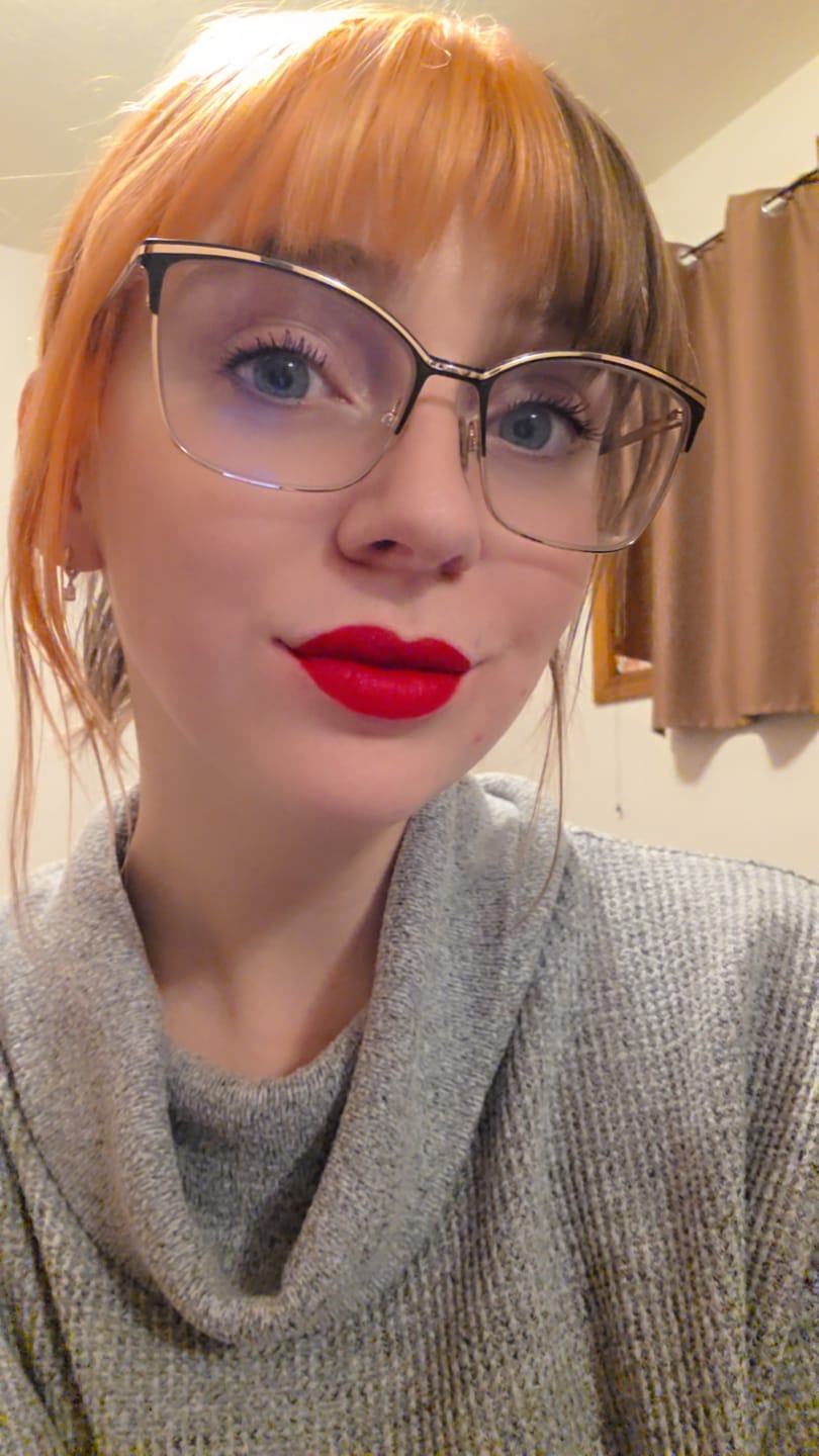 Customer photo review of Evermore Liquid Lipstick: Cuts U Up