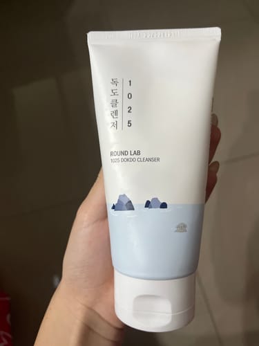 Customer photo review of 1025 Dokdo Cleanser