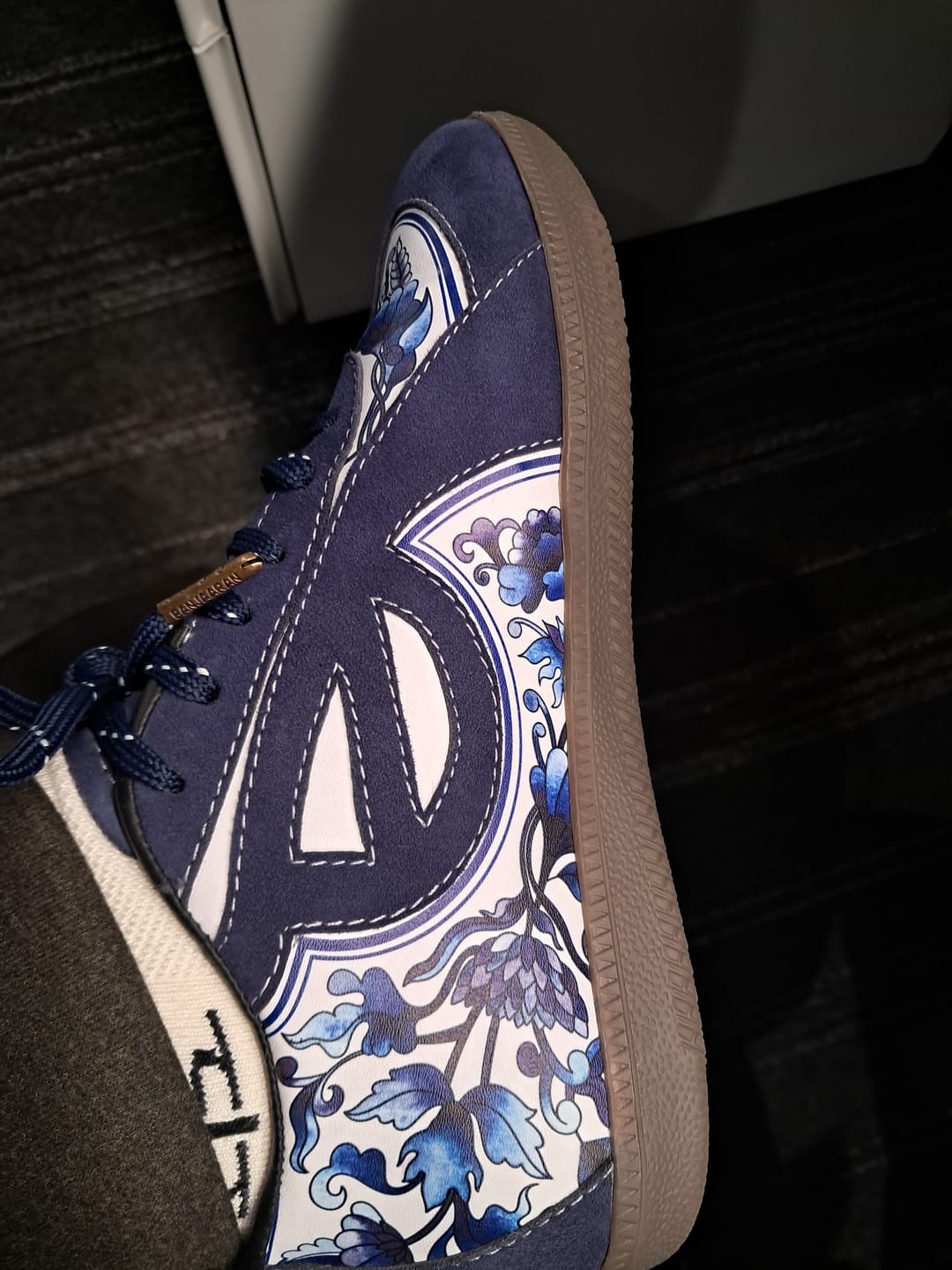 Customer photo review of Feroza बोम्बर (Bomber) Sneakers