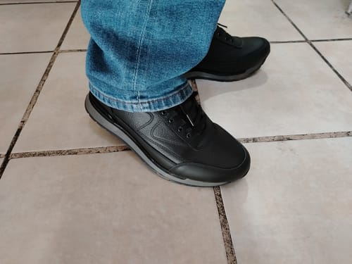 Customer photo review of Tenis Toronto - Negro