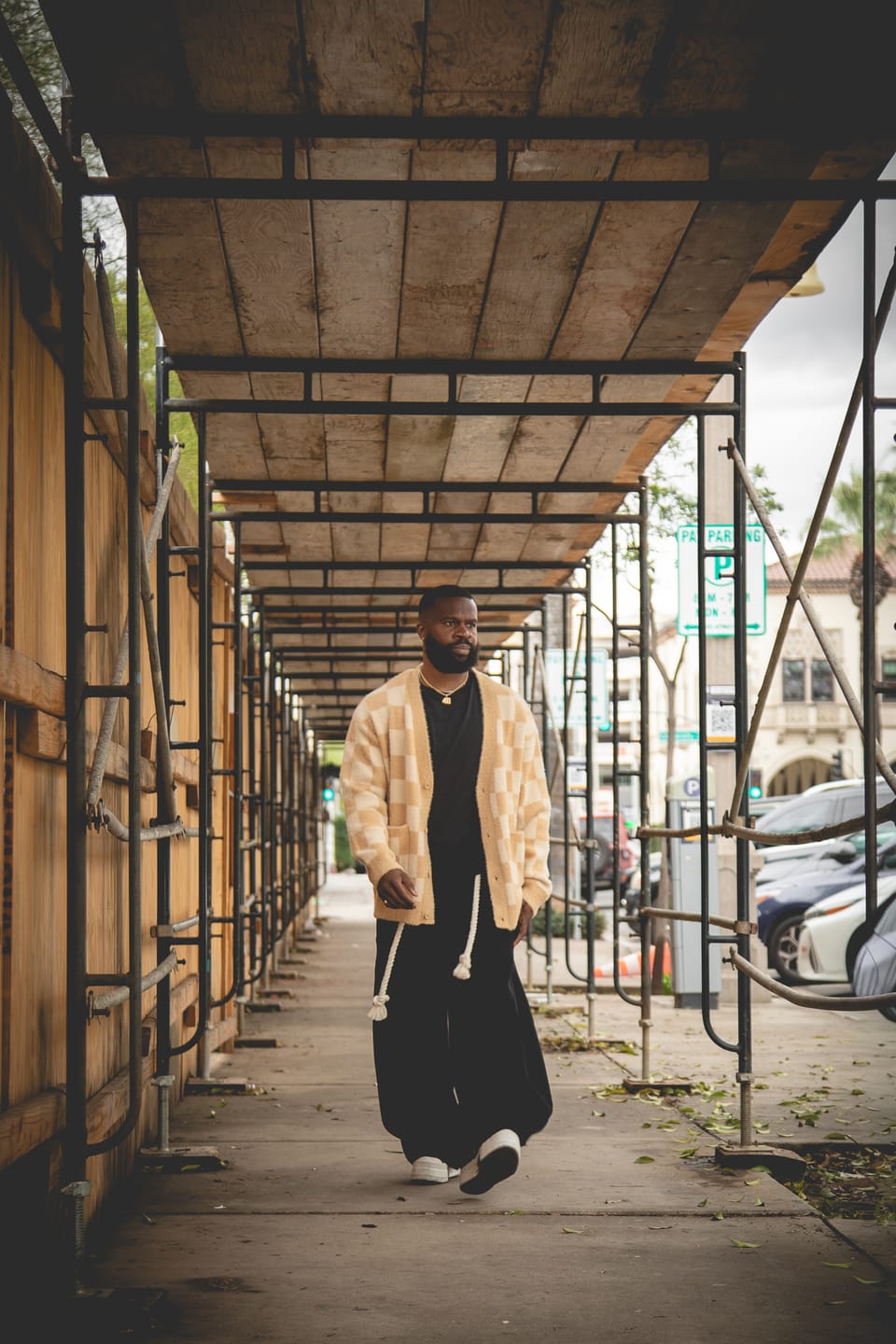 Customer photo review of Aelfric Eden Super Baggy Barrel Sweatpants