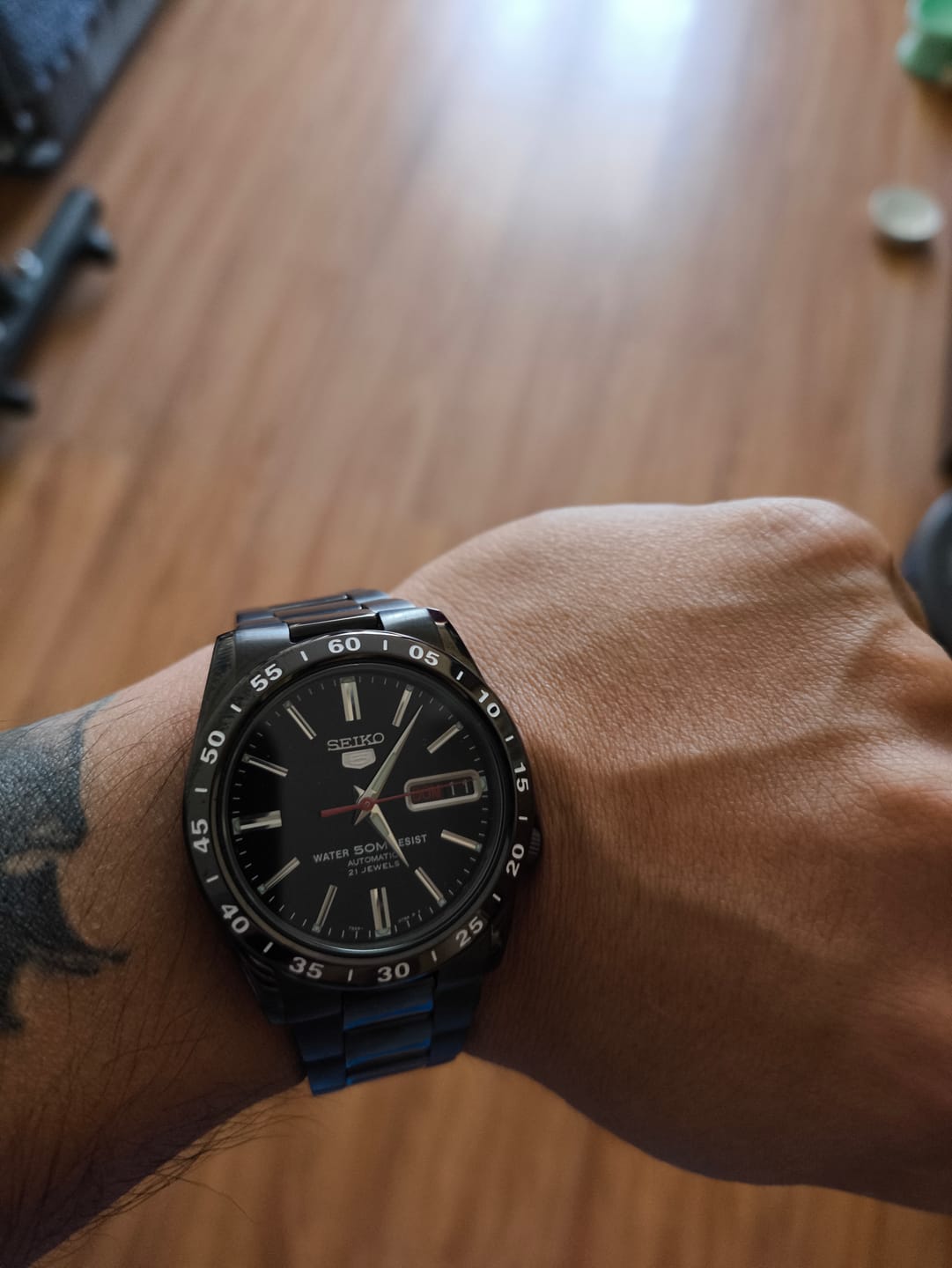 Customer photo review of Reloj Seiko 5 Análogo Automático SNKE03KC Metálico 36mm