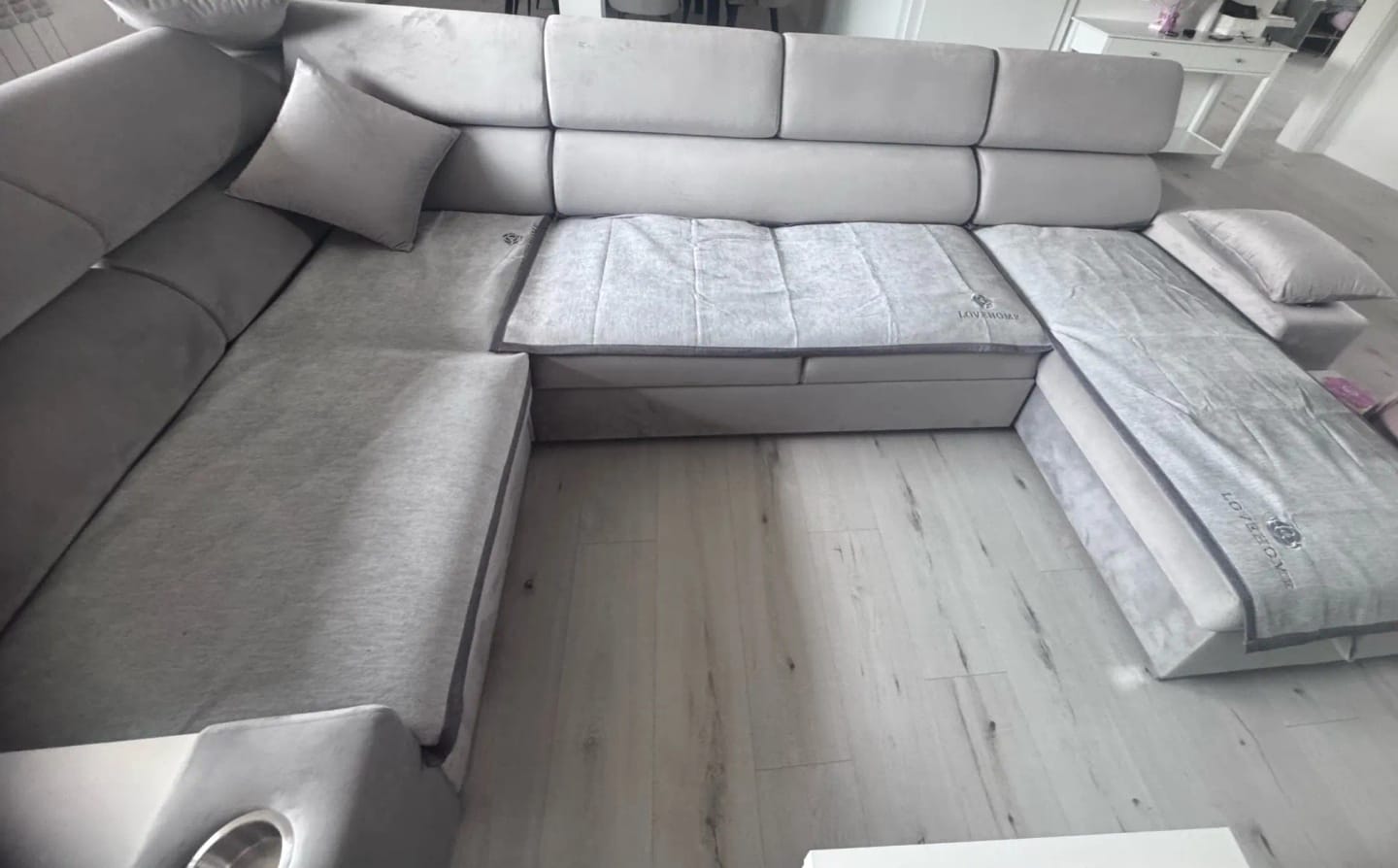 Customer photo review of LuxeWrap Sofabezug - Moderner, Rutschfester Sofakissenschutz