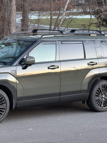 Customer photo review of For Hyundai SantaFe 2024-2025 In-Channel Rain Guards Window Visors Sun Wind Snow Vent Side Deflectors