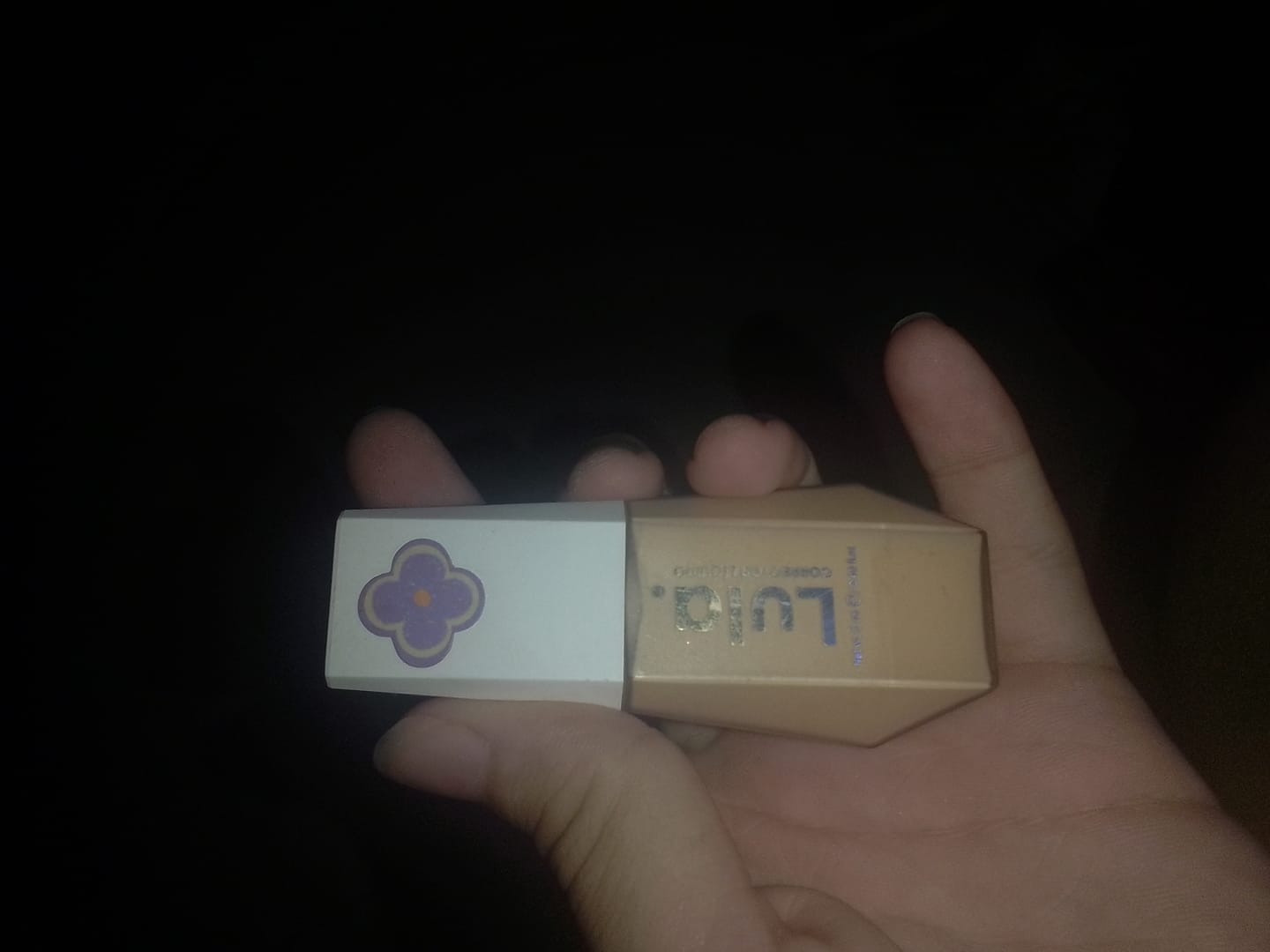 Customer photo review of CORRECTOR LÍQUIDO