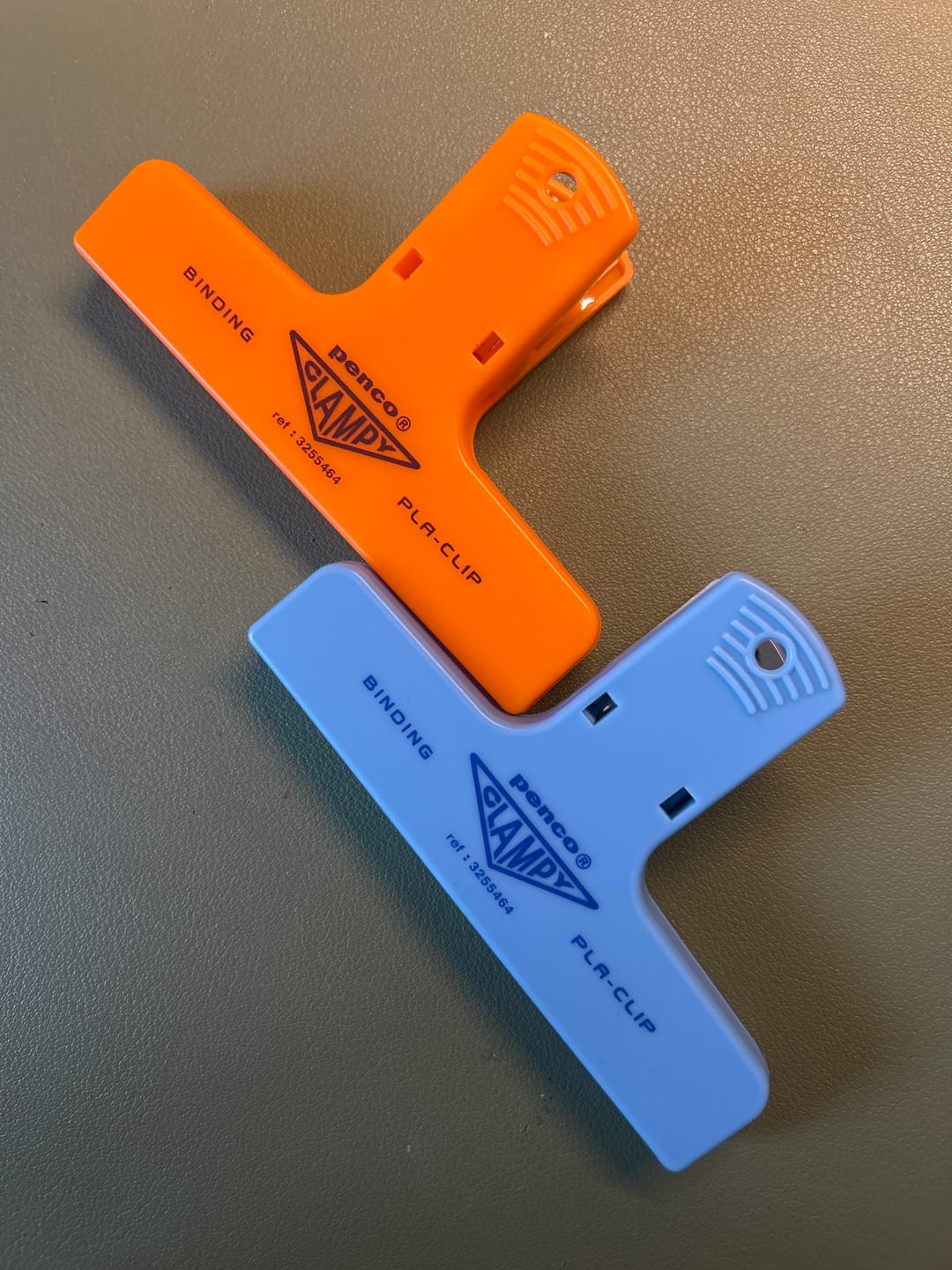 Customer photo review of Penco Papierklem PlaClip - Orange