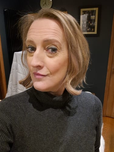 Customer photo review of Face Framing Layers / Clip In Extensions / Human Hair / 14 inches / 15 grams