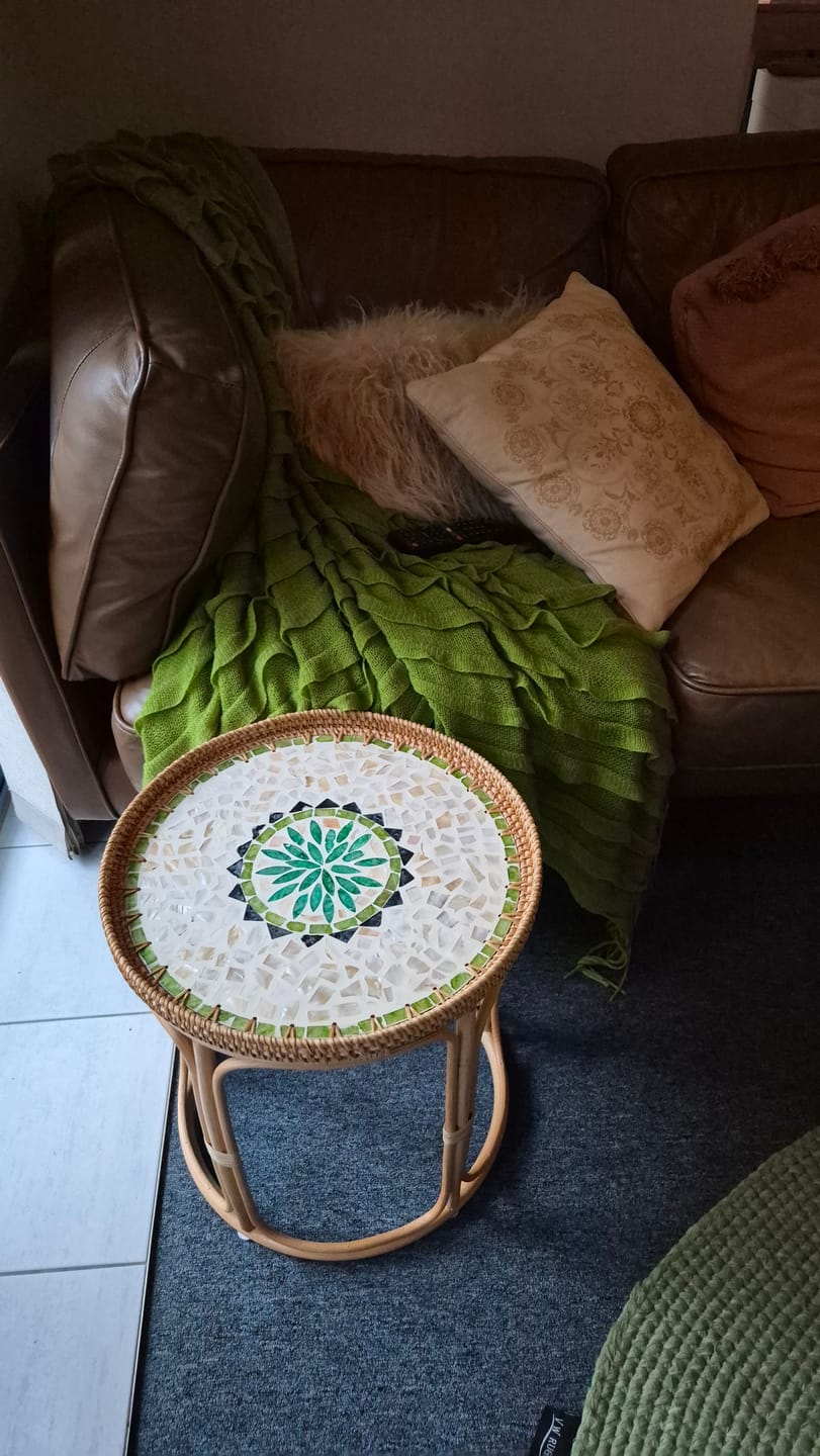 Customer photo review of Oasis Rattan Table