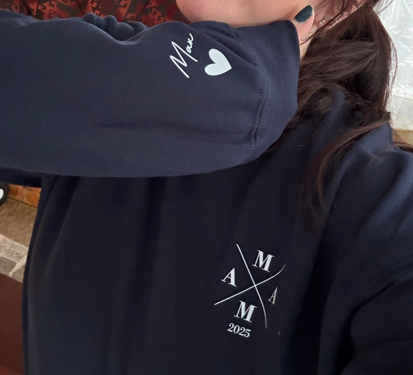 Customer photo review of Mama - Personalisierter Sweater mit modernem Design und Namen der Kinder
