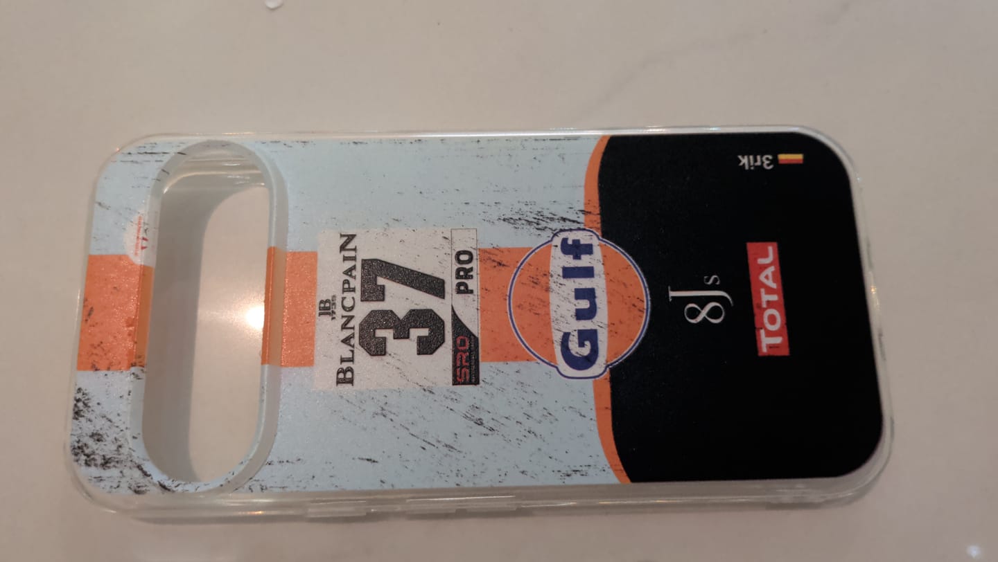 Customer photo review of Gulf Porsche GT Livery - Individuelle Handyhülle für Google